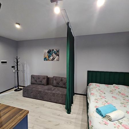 Ferienwohnung Жк Дрім Таун, Район Жд Вокзала Lutsʼk Exterior foto