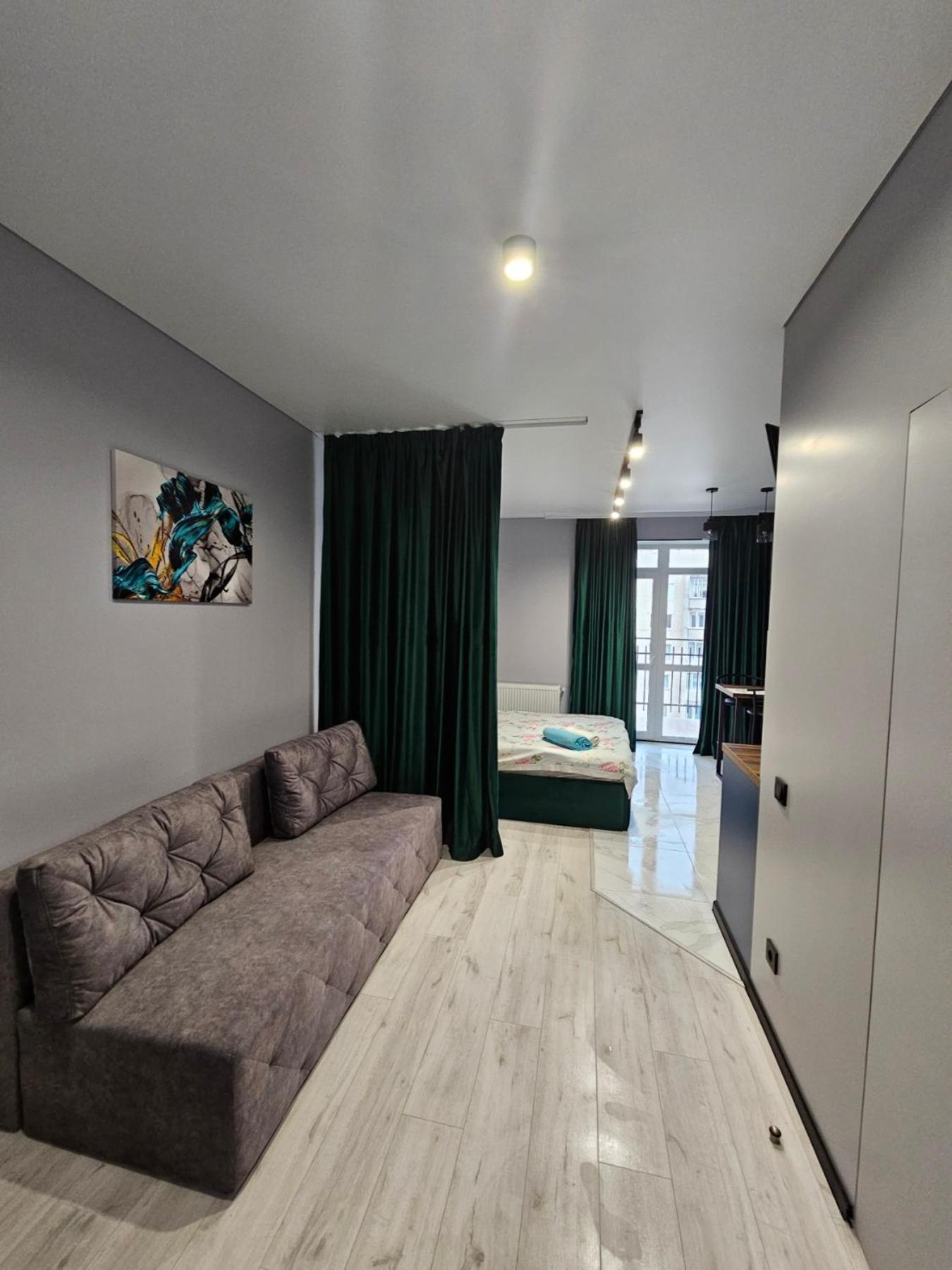 Ferienwohnung Жк Дрім Таун, Район Жд Вокзала Lutsʼk Exterior foto